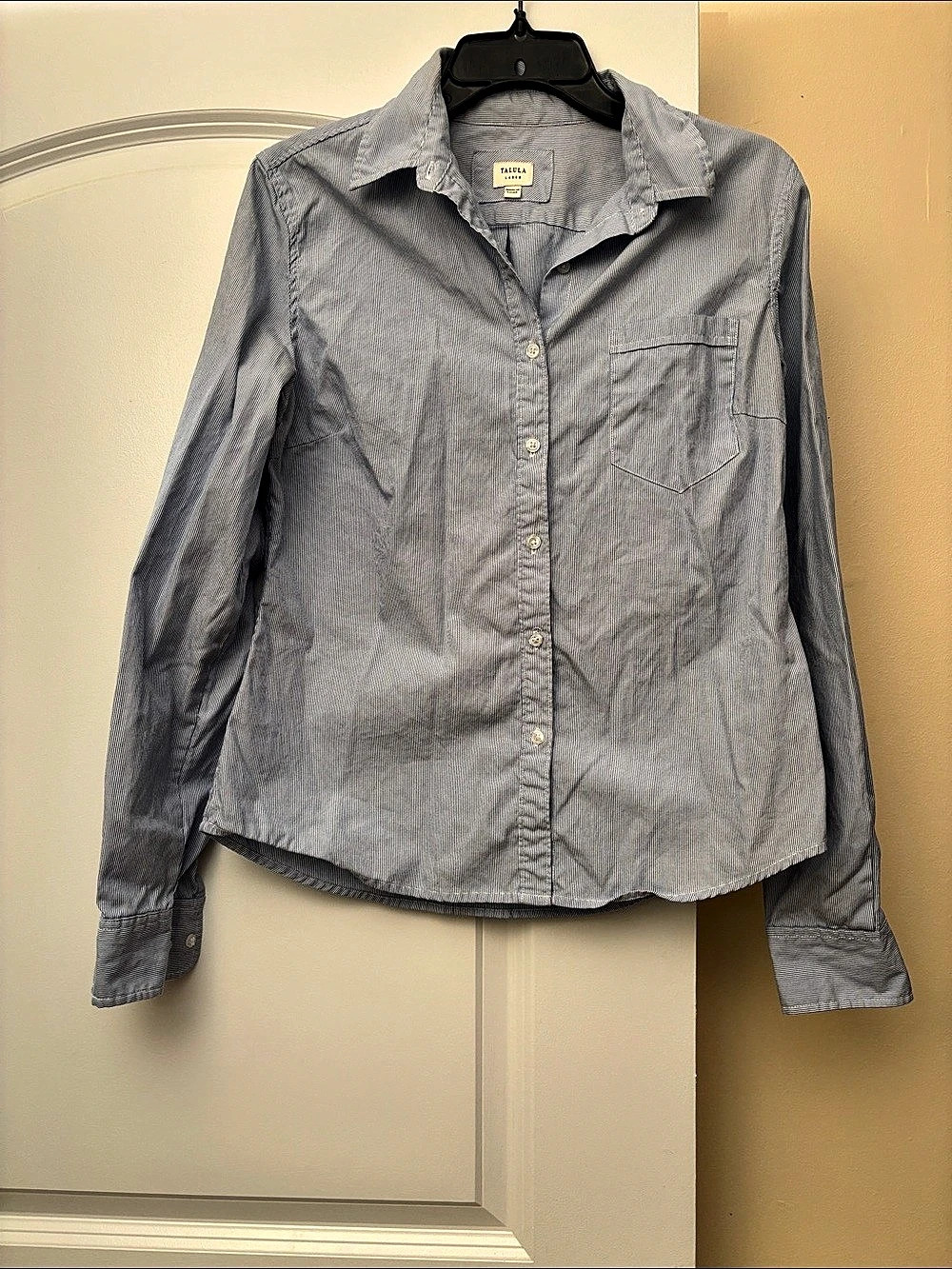 Talula Striped Button Down in Blue & White Large Like New - size L